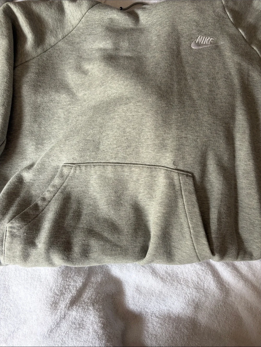 Nike classic pullover